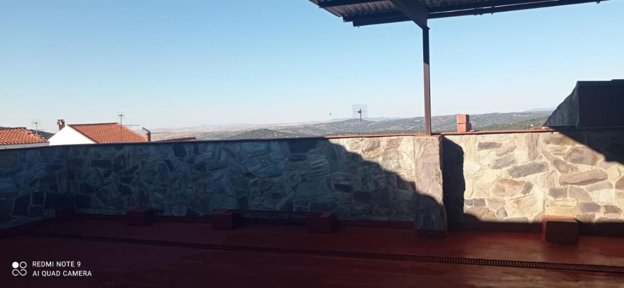 Hostal 2 Estrellas -Restaurante Las Tres Encinas En El Centro Del Pueblo Cabeza la Vaca Luaran gambar